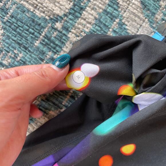 Lululemon Men's Shorts Black Multi-Color Lights Print - Size M - Picture 3 of 10